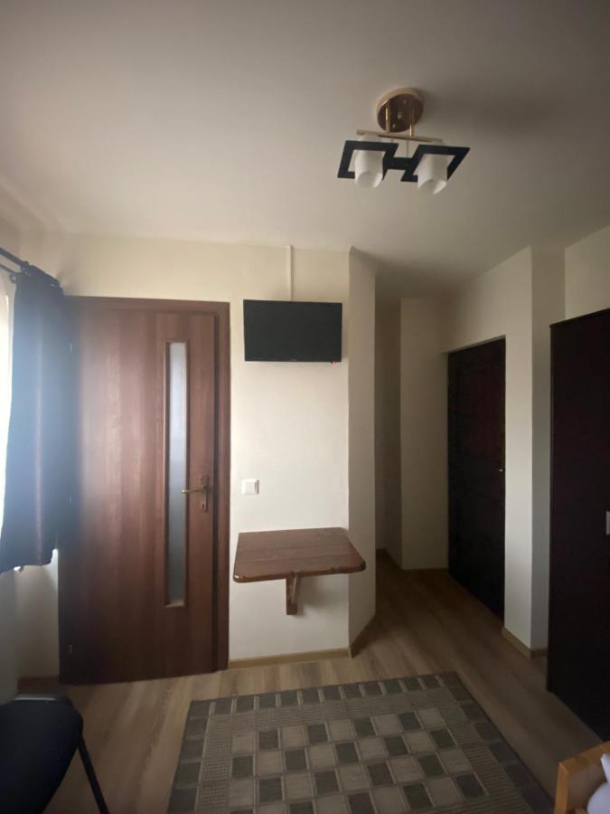 Gradics Panzio Hotel Siculeni Exterior foto